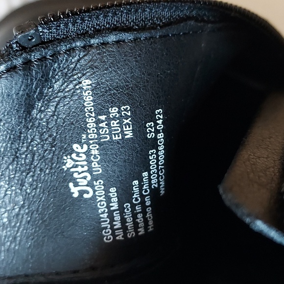 Girls Justice Chelsea Lug Bottom Boot - Picture 10 of 13